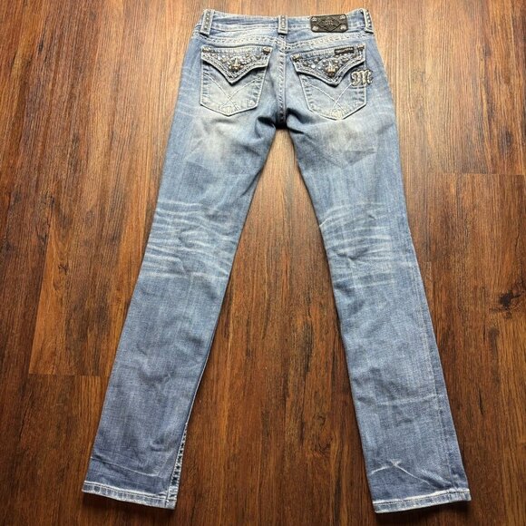 Miss Me Straight Jeans Studded Rhinestones Distressed Light Wash Women’s Size 26 - Picture 2 of 12